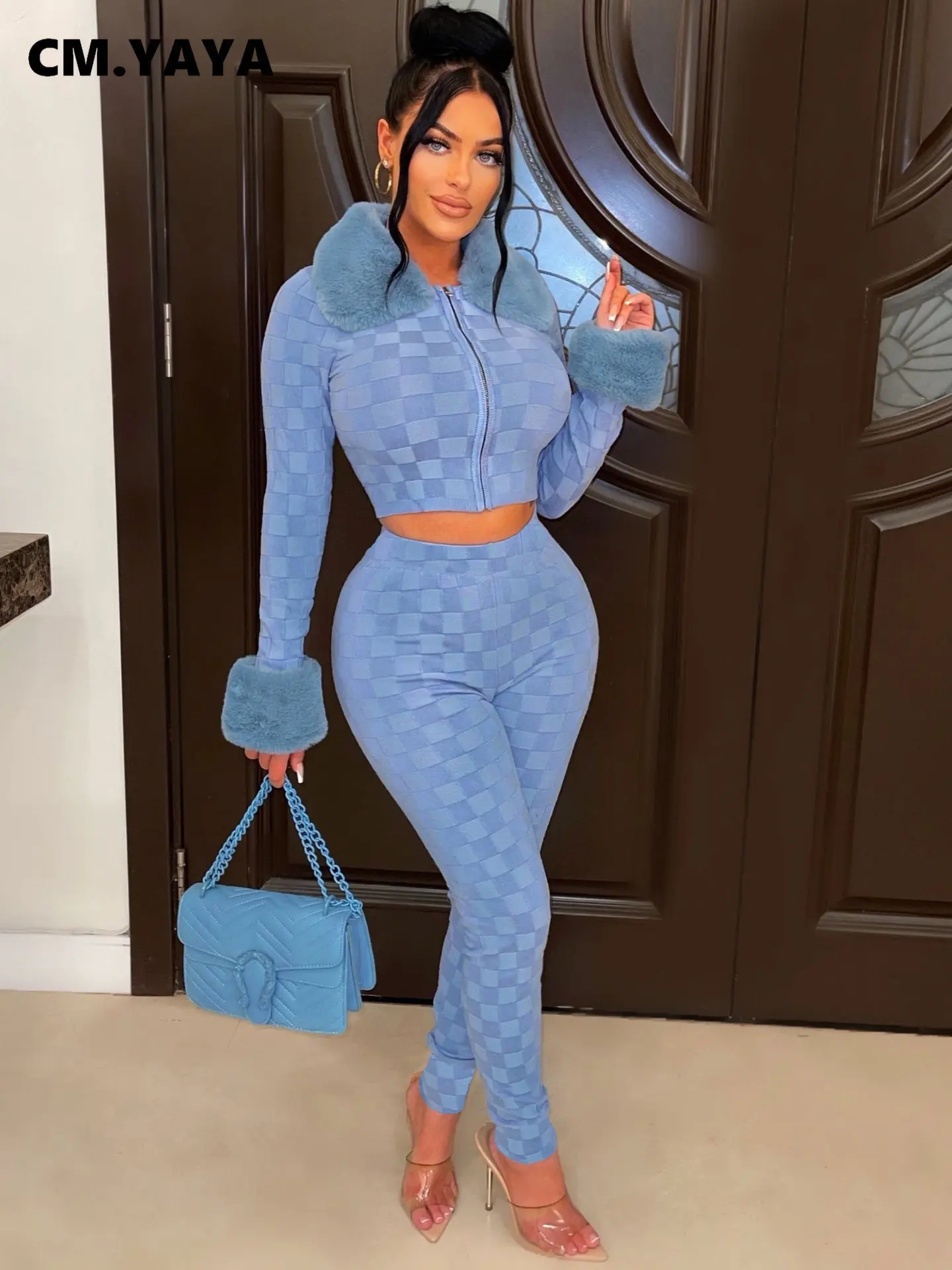 Женский Повседневный клетчатый костюм CM.YAYA из куртки с меховым воротником на