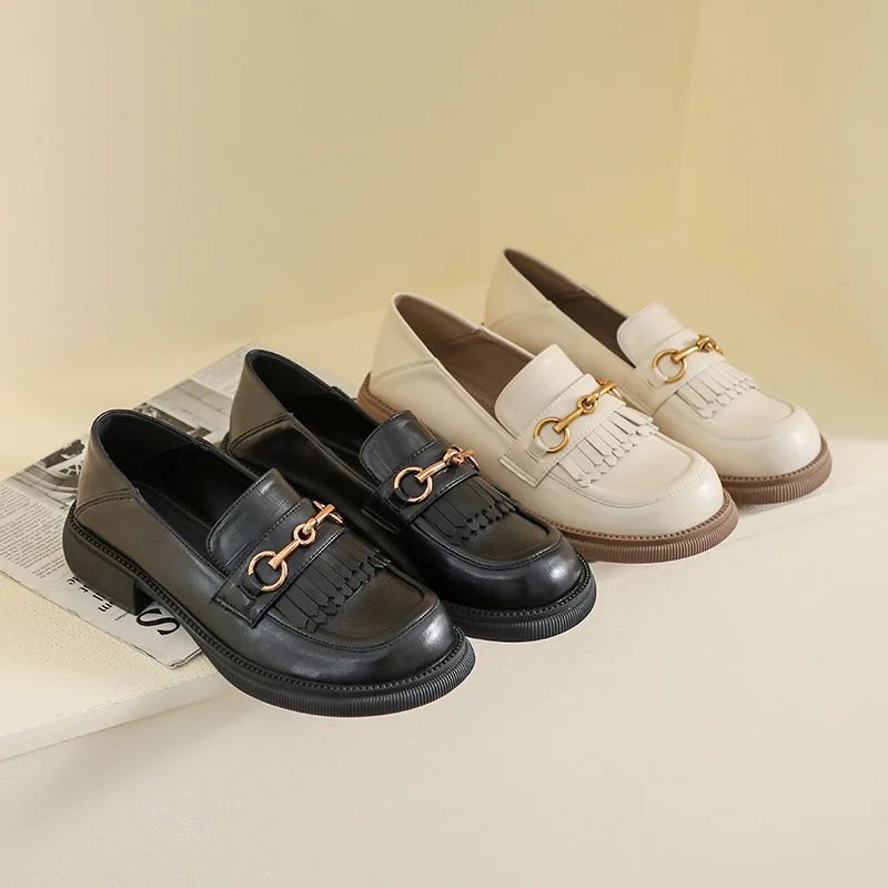 Loafers Women's British Style New Retro Slip-on Platform Shoes Soft Bottom Black Low Heel Small Leather Shoes Women Plus Size