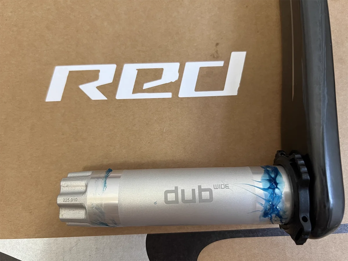 2025 SRAM красный шатун в сборе все Road DUB BBs WIDE 8-bolt интерфейс совместим с питанием