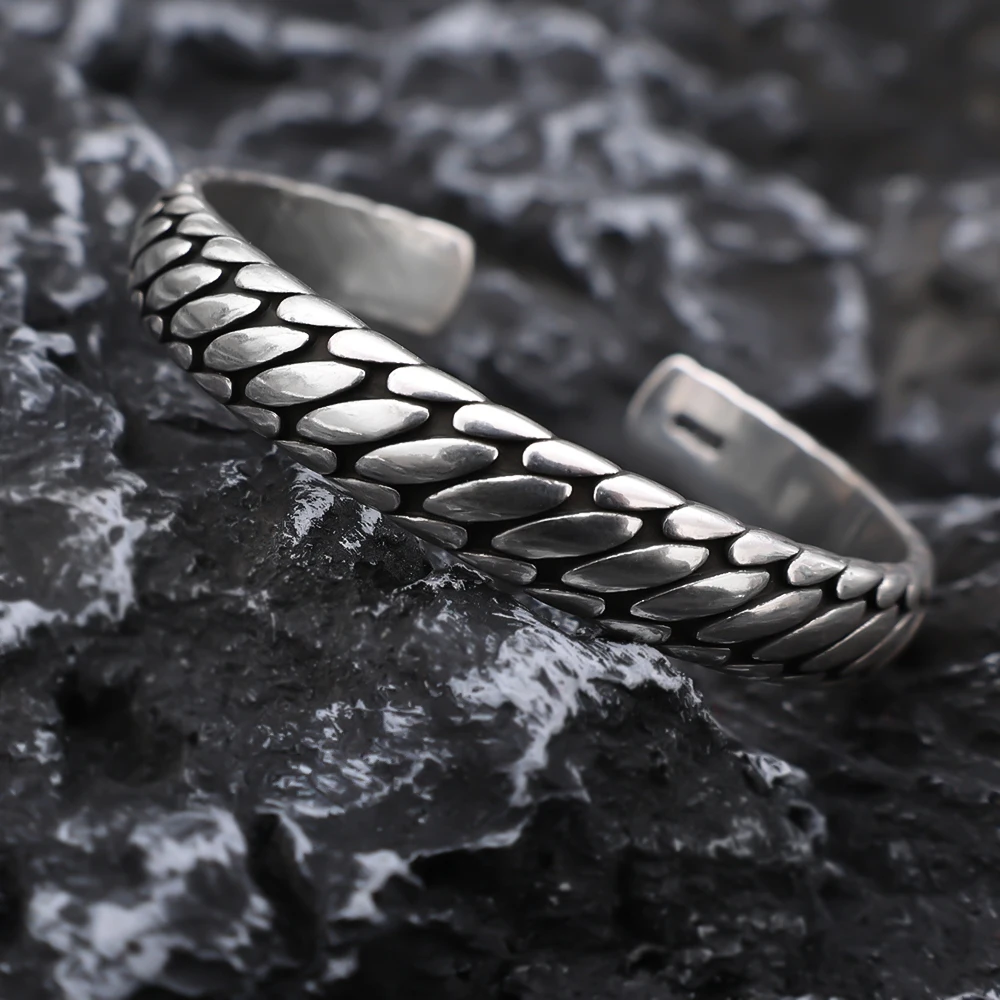 

Браслет женский медный в античном стиле с гравировкой