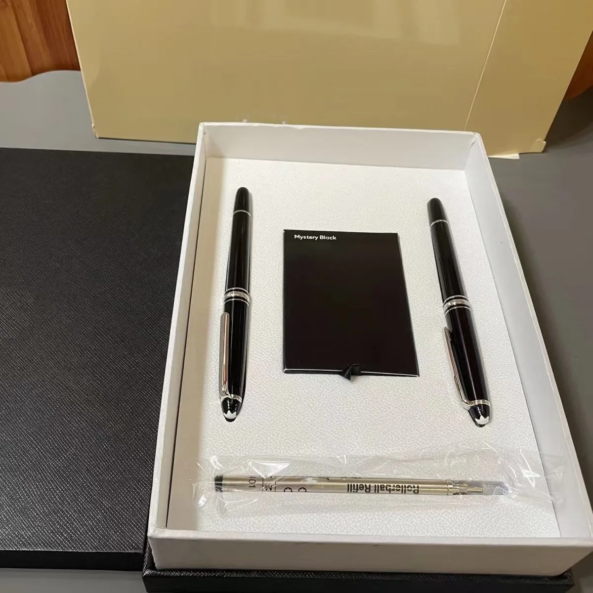 

Learning Set M B Pen Ballpoint Pen and Refill Gift Set B with Original Box