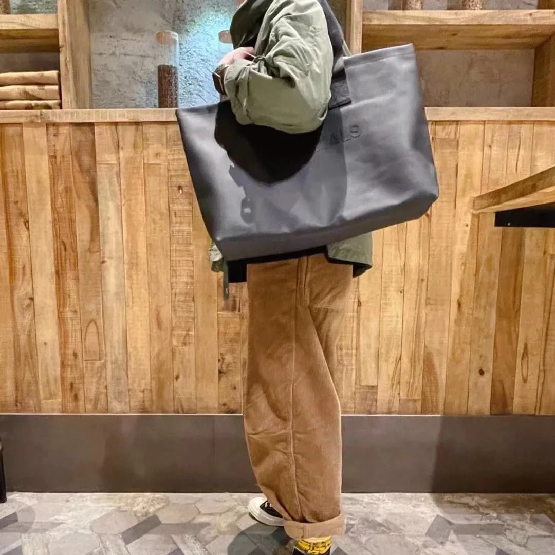 Essentials High Quality Large Capacity Shopping Bags PU Leather Female Shoulder Bag Retro Mens Handbags For Women Tote Bags