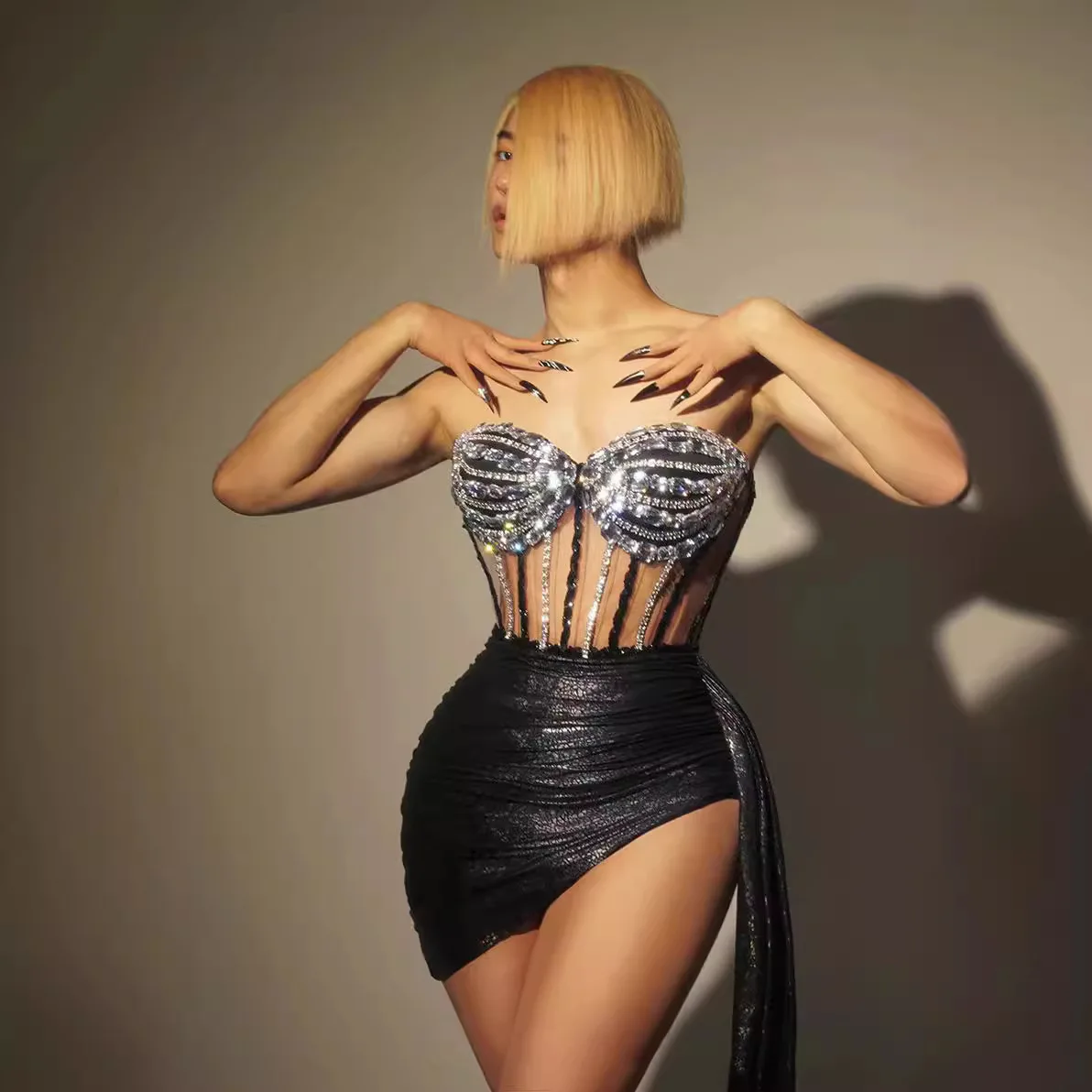 Женский костюм для танца певицы выступления в ночном клубе девушек