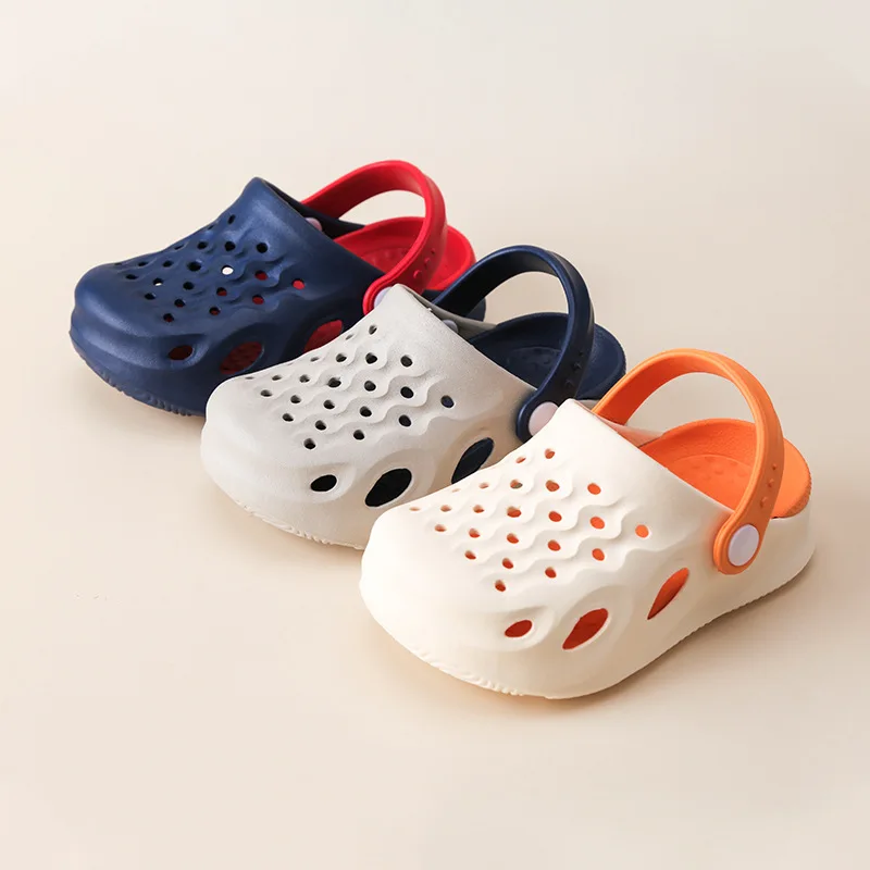 2022 Children's Slippers Boys Girls Sandals Soft Bottom Garden Shoes Summer Outdoor Kids Beach Shoes zapatos de huecos