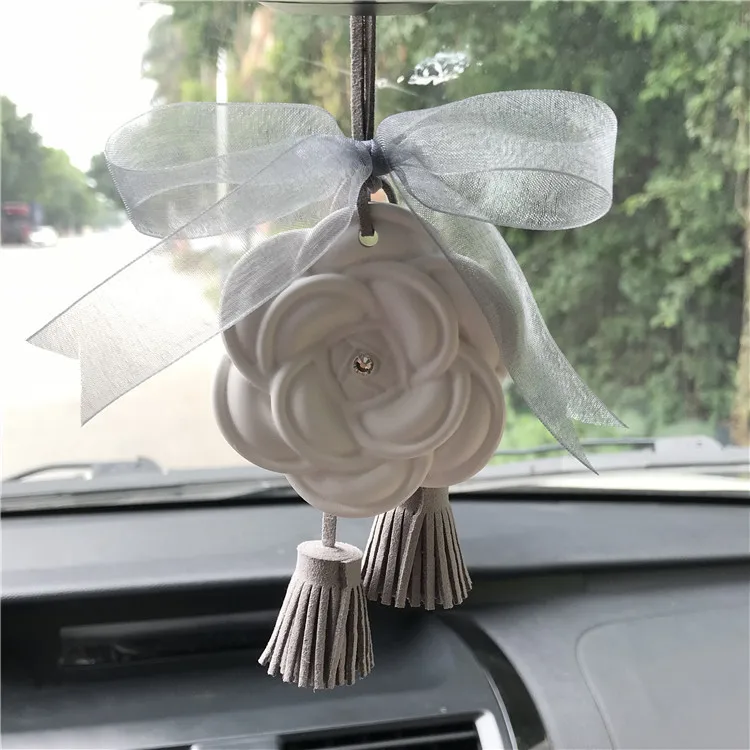 

Perfect Design Diffuser Stone Pendant tassel Camellia Shape Hanging Car Diffuser Assessoires Interior for Women Air Refresher