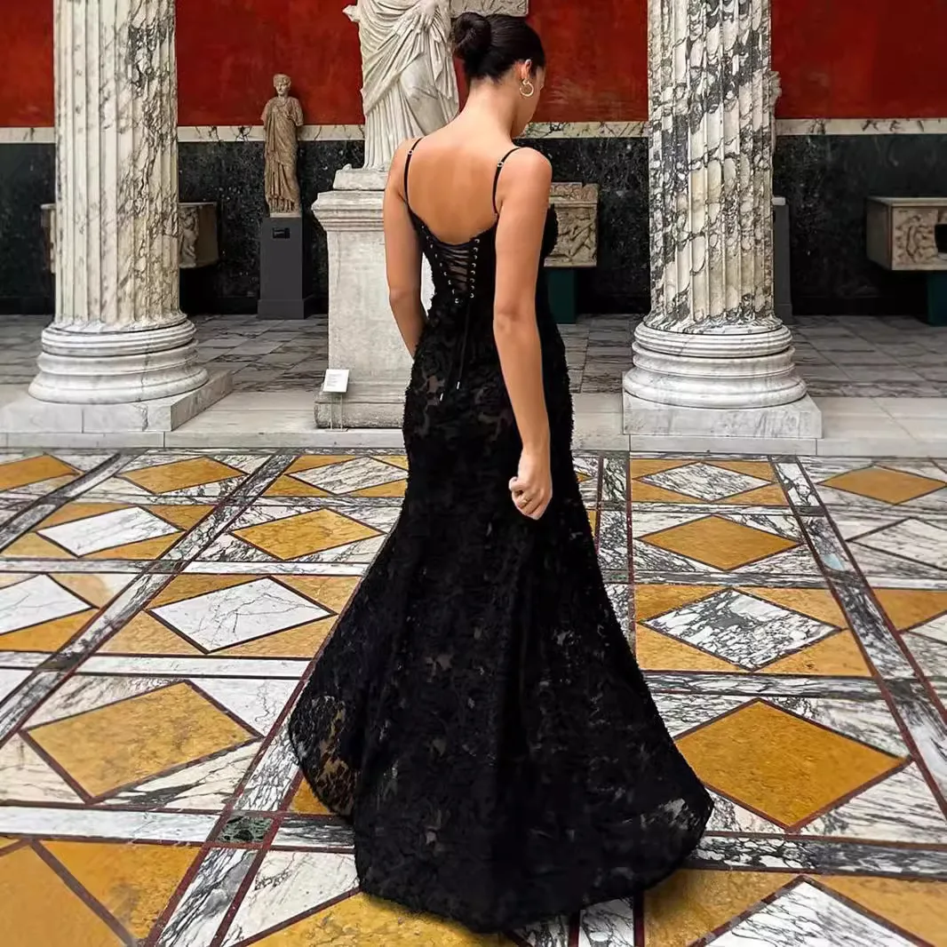 Женское Новое сексуальное платье черное прозрачное на бретелях с открытой