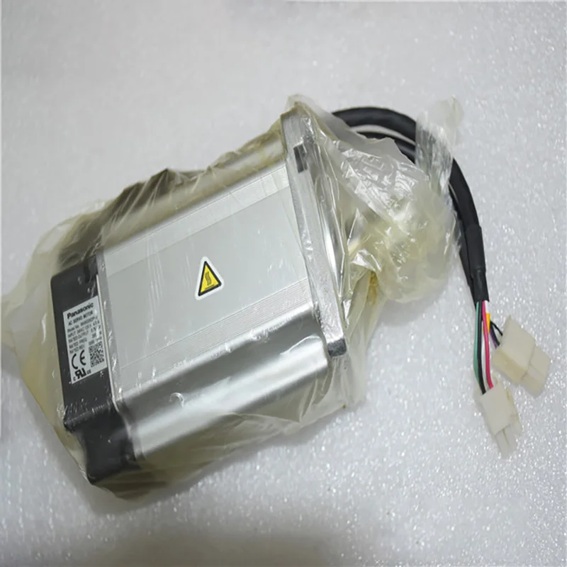 Сервопривод и двигатель MSMD012P1S