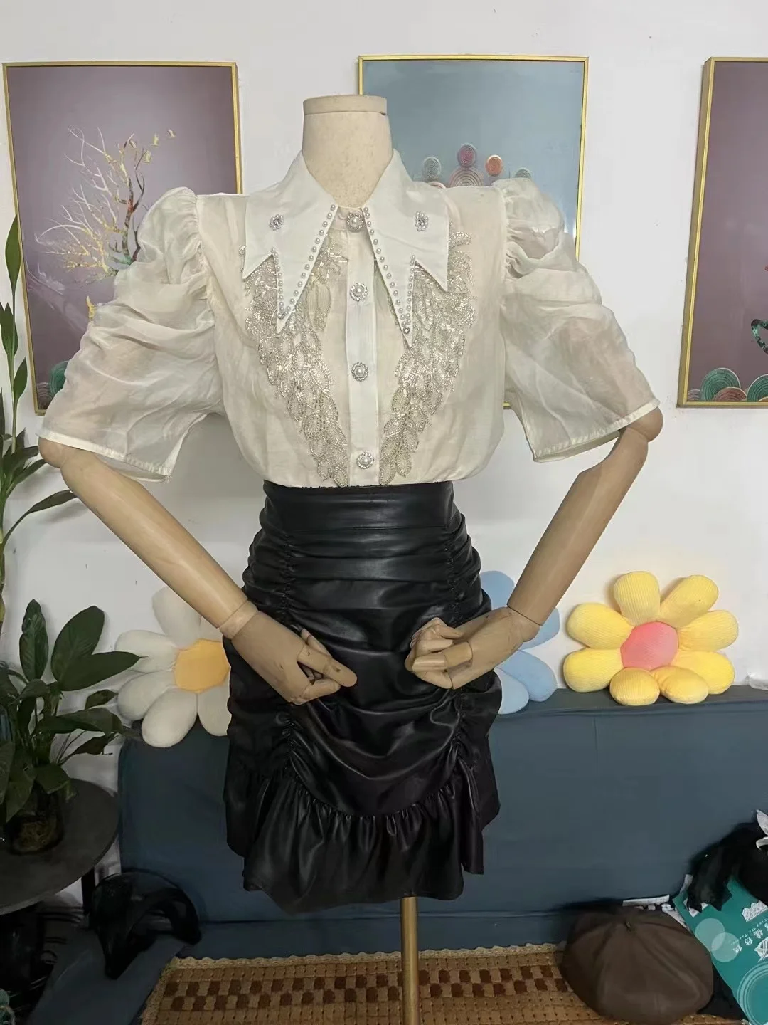 Женские блузки с вышивкой NoEnName_Null