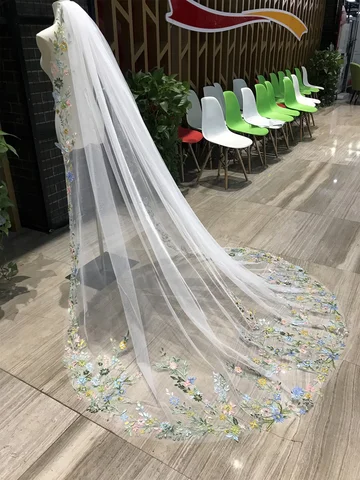 Кружевная свадебная фата hymli