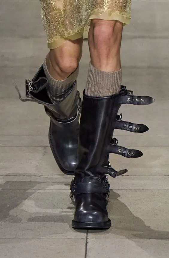 Женские винтажные сапоги до колена коричневые черные на платформе и низком