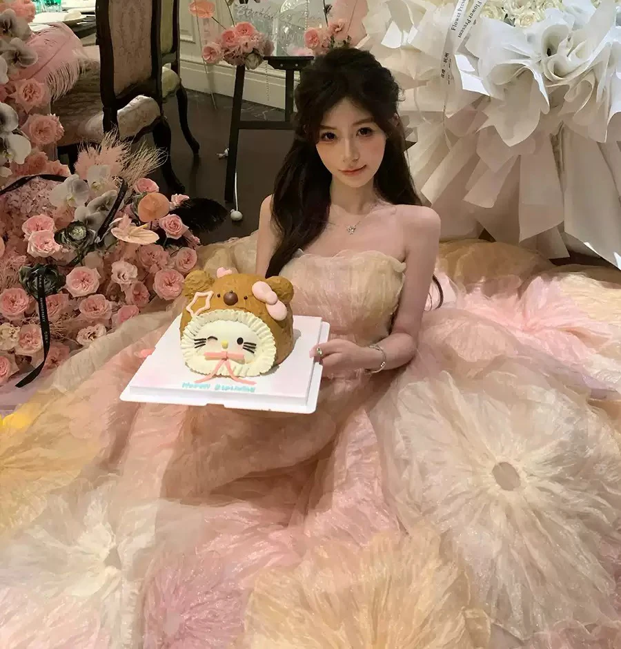 Фото Привлекательное платье для выпускного вечера Бальное платье Вечерние платья Красочные розовые цветы со шлейфом/длина пола Реальные изображения L&P DQL Studio №2