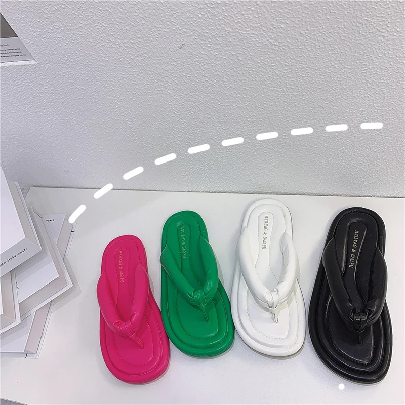 

South Korea Thick Bottom Herringbone Slipper Women 2022 Summer New Rocking Bottom Beach Leisure Herringbone Slipper