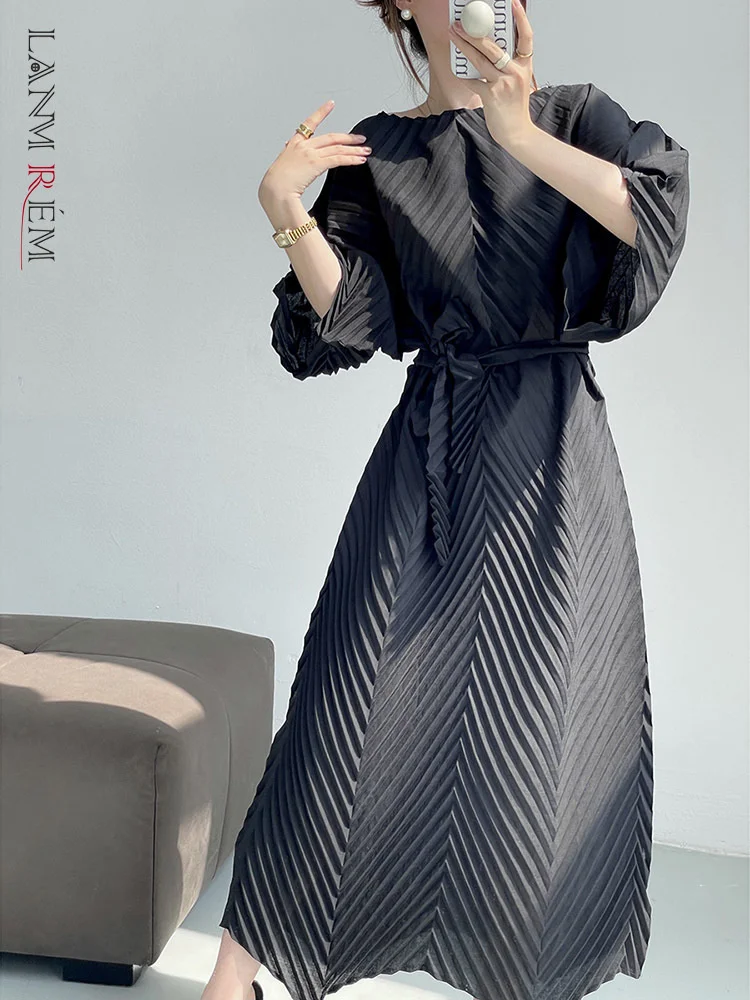 

LANMREM Black Pleated Dress For Women Round Neck Loose Sleeves Fold Long Dresses Female High End Clothing 2023 Autumn New 32A133