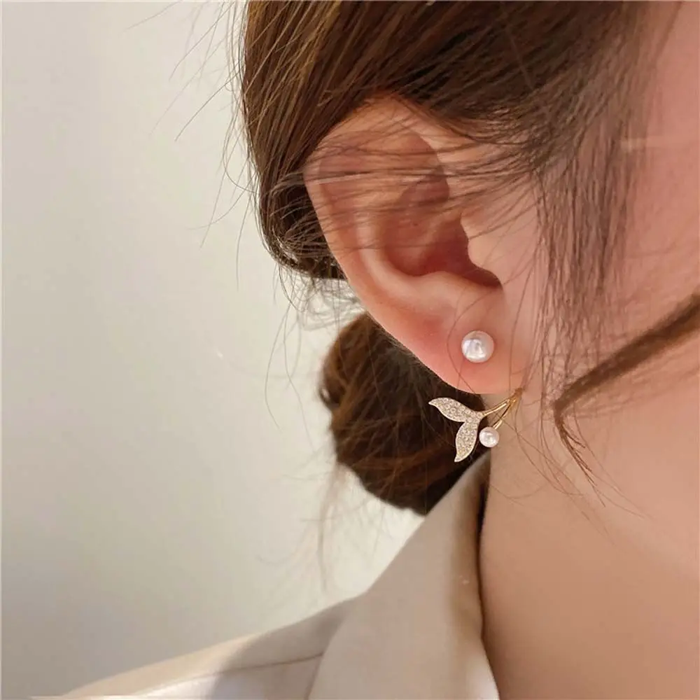 

Fashion Jewelry Gold Color Rhinestone Ear Studs Fish Tail Stud Earrings Women Earrings Pearl Earrings Korean Style