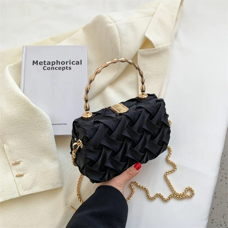 2022 Weave Small Tote Bag With Metal Portable New Chain Women's Designer Handbag Luxury Brand Shoulder Messenger Bag Phone Purse images - 6