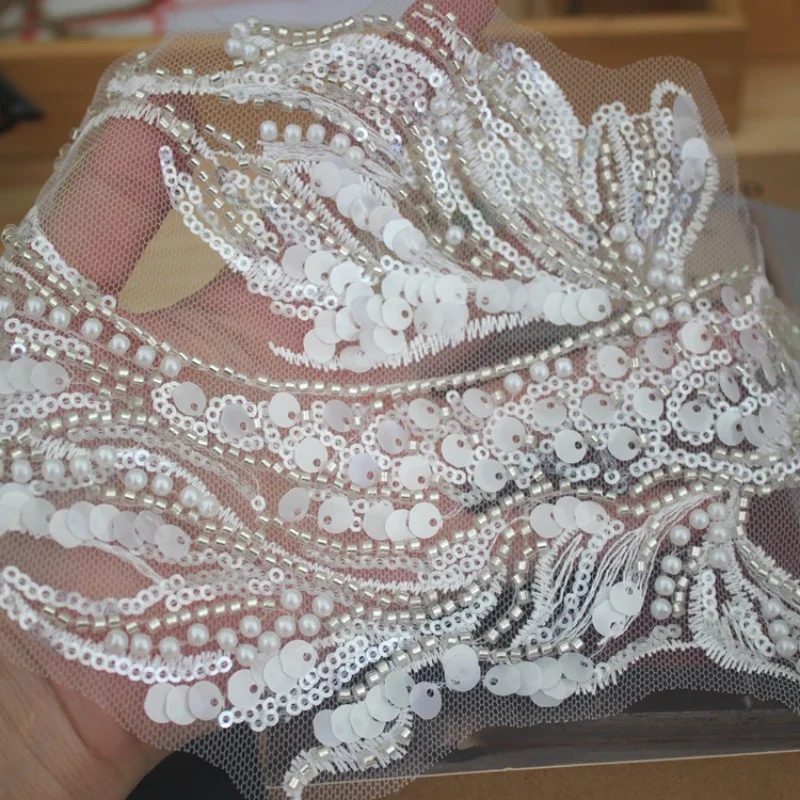 Кружевная бусина для ногтей QRTRIM белая