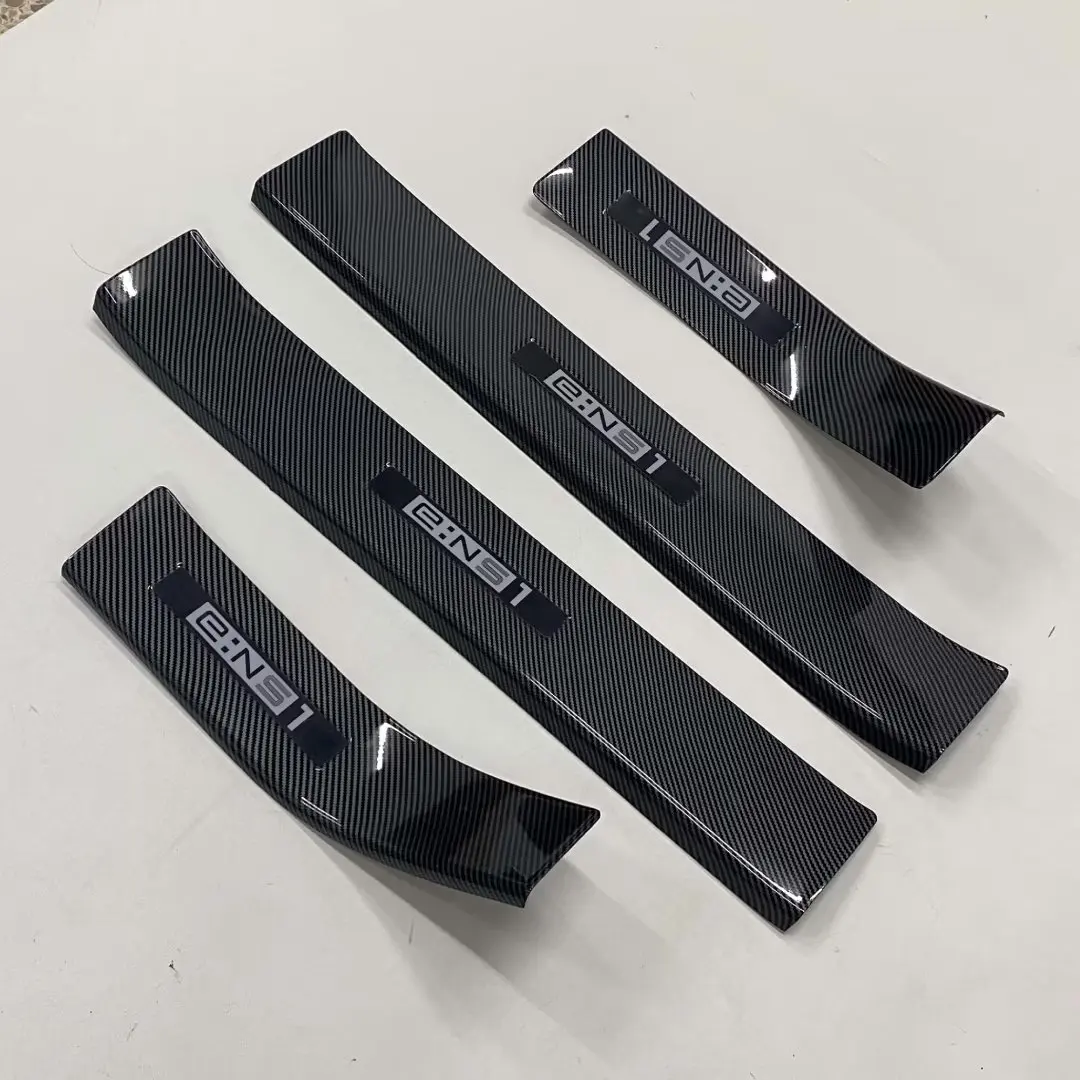 

Защитная Накладка на порог из углеродного волокна для Honda ENS1 2022 2023