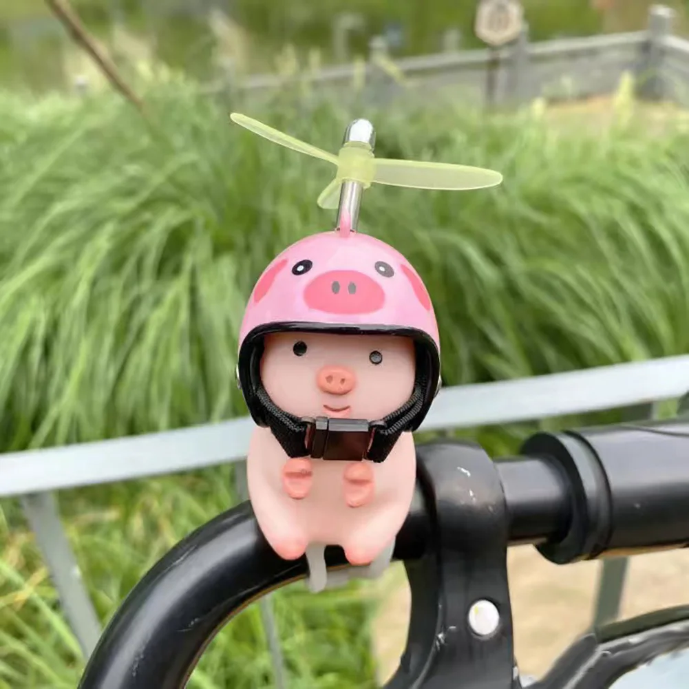 

Wind Broken Car Cute Little Pink Pig with Helmet Propeller Wind-breaking Duck Road Bike Motor Helmet Riding Cycling Car Decor