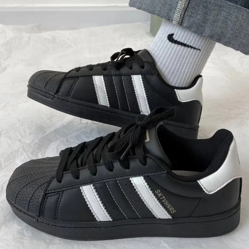 

Men's Sports Sneakers Leather Casual Running Low Shoes Platform White Outdoor Lightweight Safety Work Korean Fashion Board Shoes