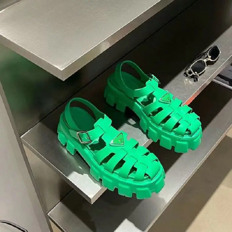 Women Summer Foam Round Toe Sandals Female Ankle Buckle Platform Vintage Shoes Outdoor Beach Sandals Comfortable Sandalias Mujer