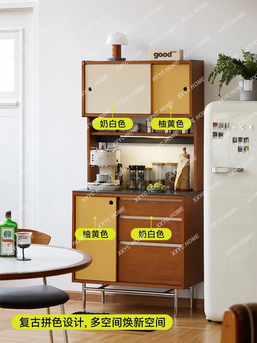 Ретро обеденный боковой шкаф у стены для хранения вещей узкий простой чайный