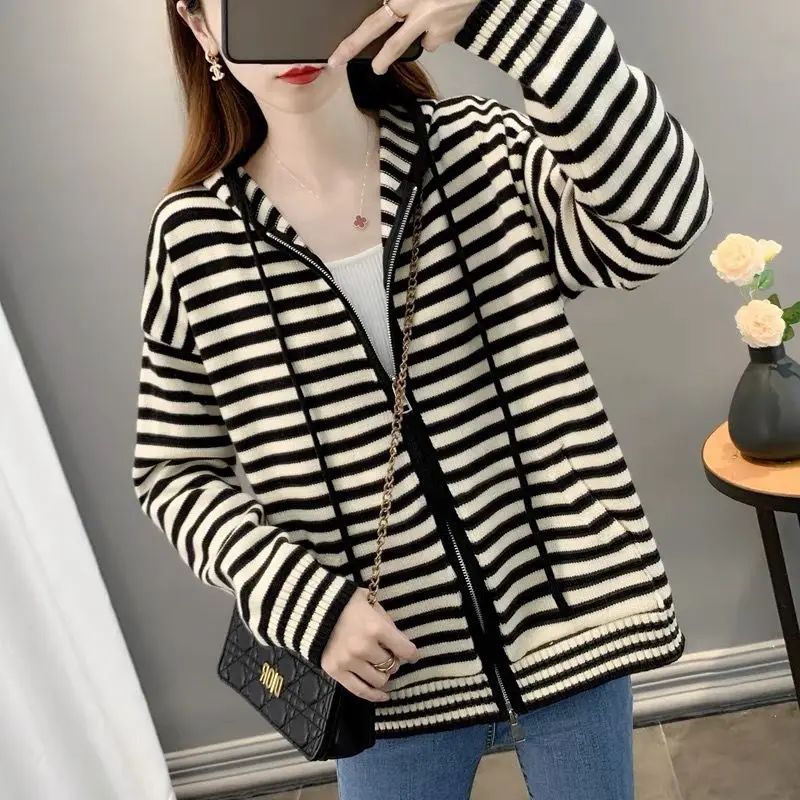

New Stripe Hooded Thin Knitted Cardigan Tops Spring Fall Women's Loose New Elegant Casual Knitewear Sweater Chic Coat T386
