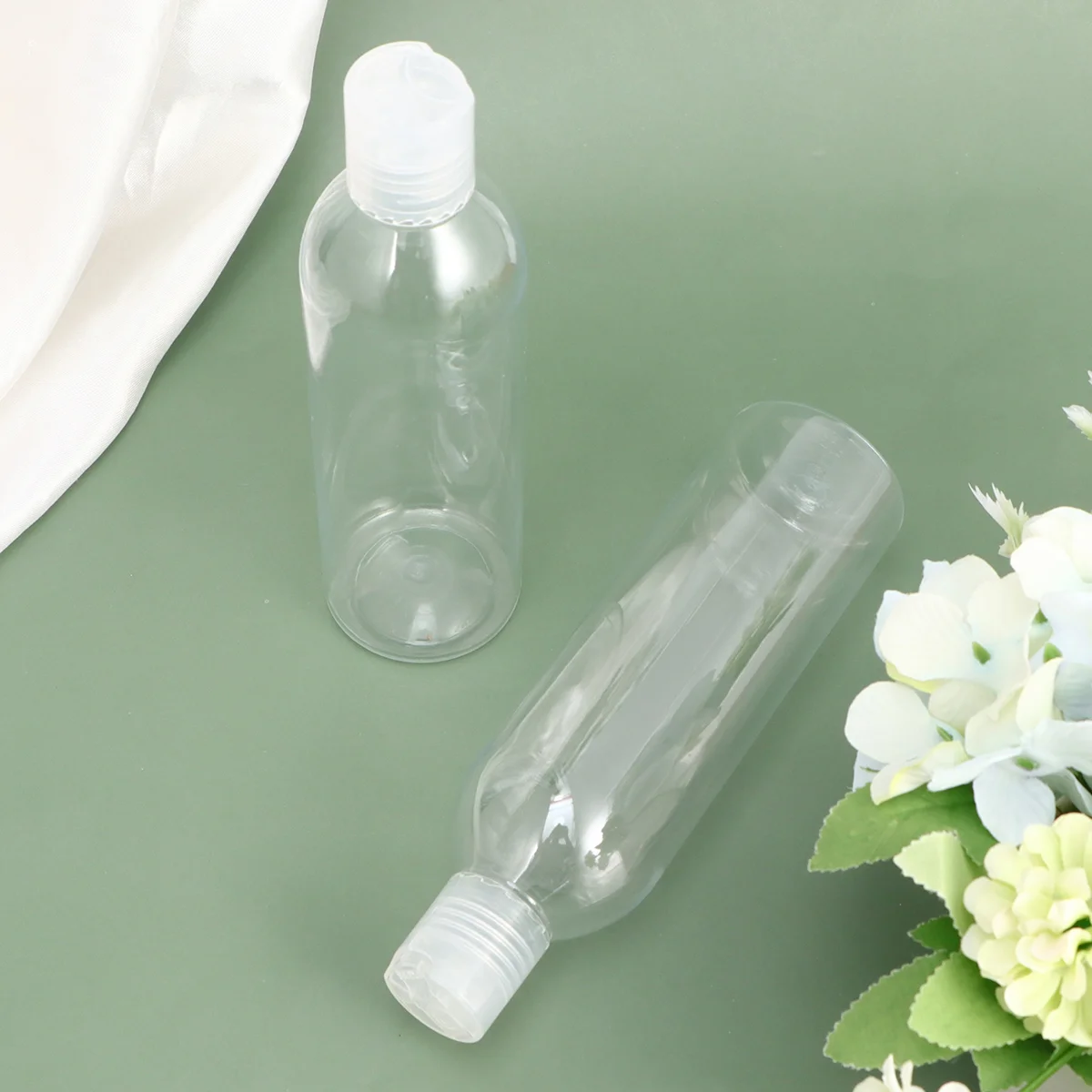 

6 Pack 8oz Squeeze Bottles Empty Bottles with Cap Clear Refillable Bottles with Press Cap for Shampoo, Lotions, Creams,