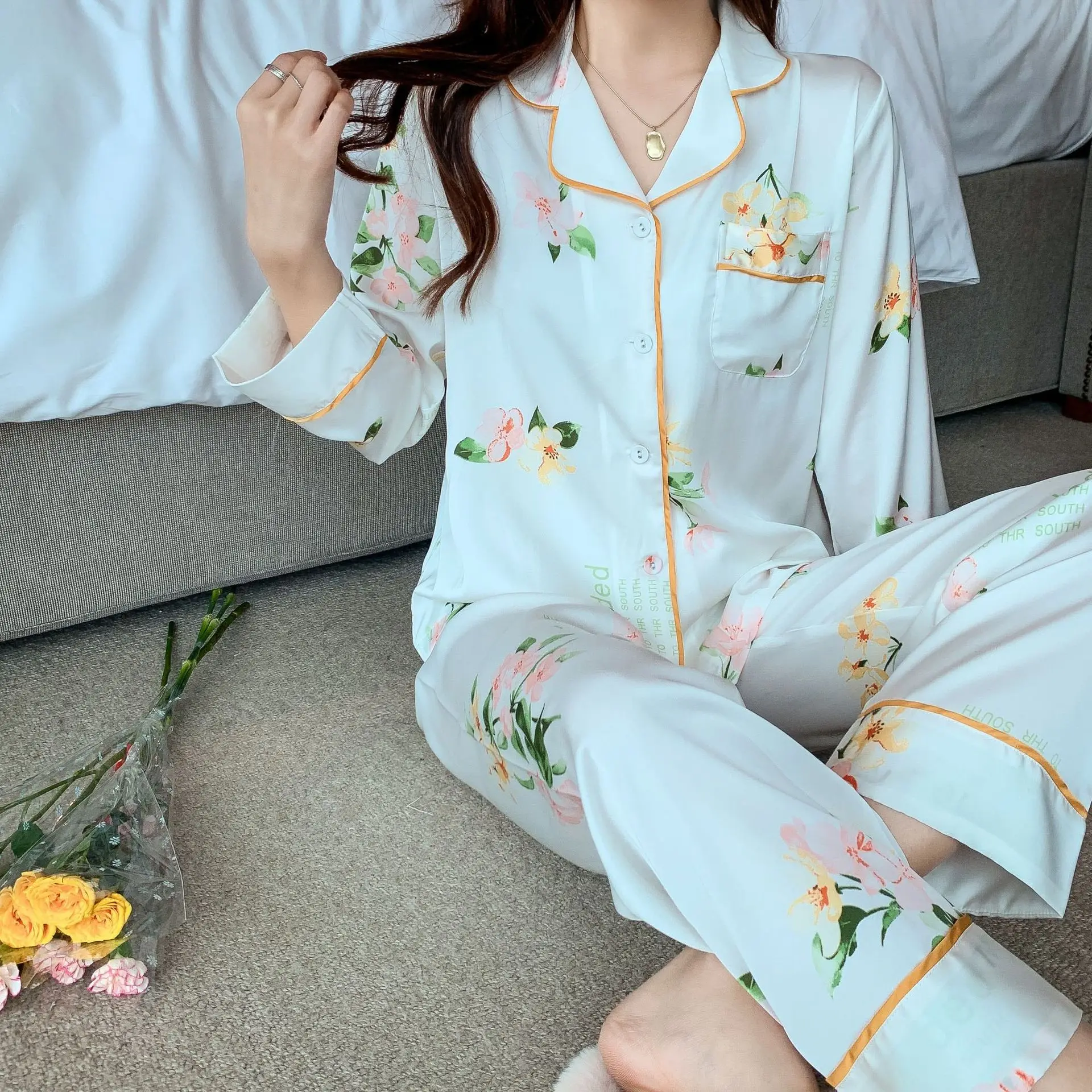Pajamas Ladies Long Sleeve Ice Silk New Small Fresh Simulation Silk Homewear women pajamas