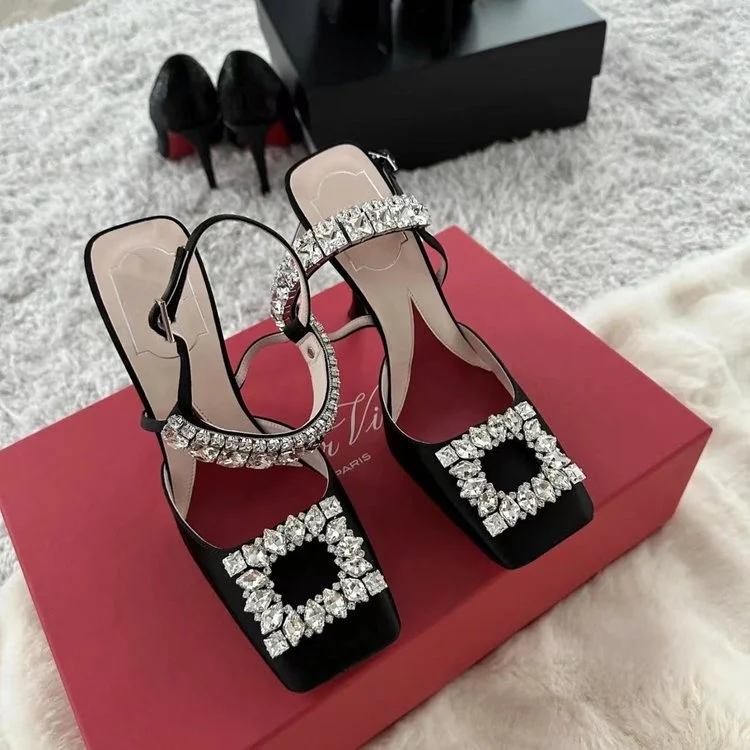 

Fashion Womens Shoes 2023 Square Toe Sandals Stiletto Heels Buckle Luxury Open High Girls Comfort Wedding Shoes B130