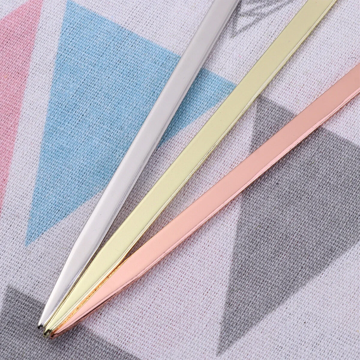 

3pcs Metal Mail Openers Portable Stainless Steel Hand Letter Envelope Lightweight Metal Envelope Slitter (Random Color)