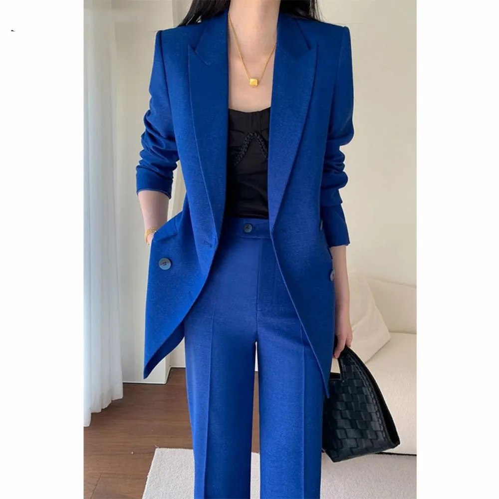 Рисунок 4 - Женский брючный костюм из двух предметов