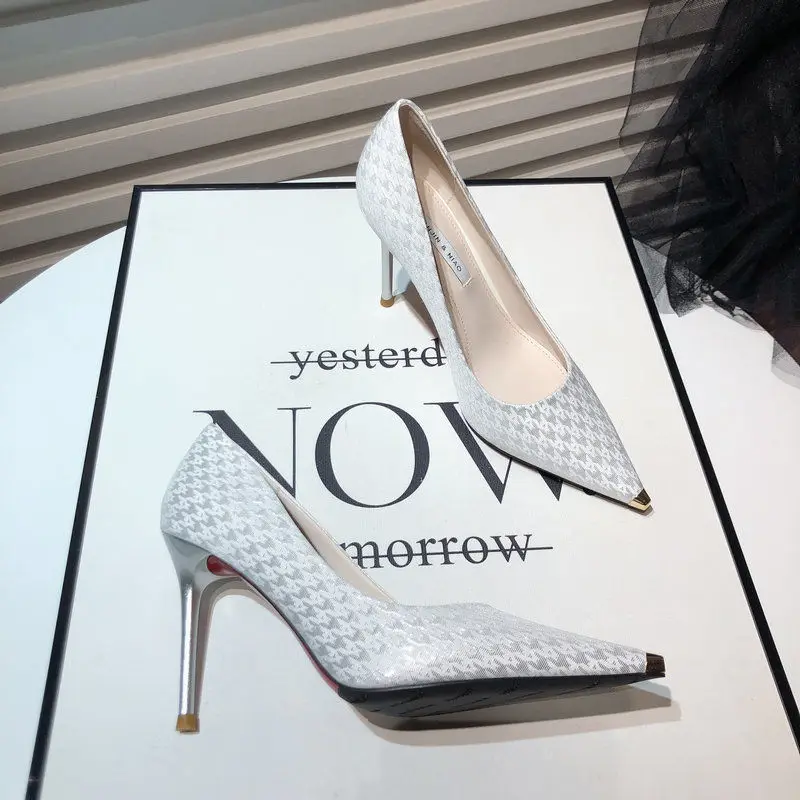 

Pumps Woman Shoes Silver High Heels Banquet Shoes 2022 New Elegant Temperament Metal Pointed Toe Stiletto Pumps 8cm Women Shoes