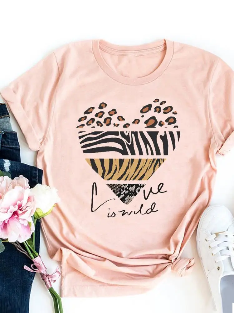 

Graphic T-shirt Leopard Love Heart Trend 90s Fashion Basic Tee Top Print T Shirt Short Sleeve Summer Clothes Women Clothing