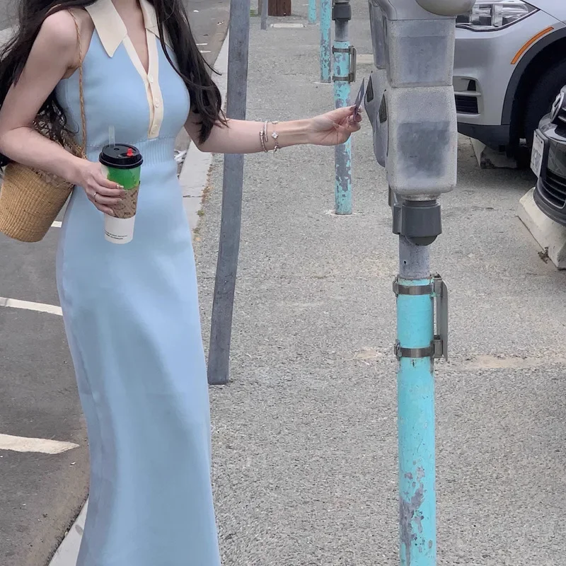 Yuejuxing платье с v-образным вырезом и вязаным воротником нишевое дизайнерское