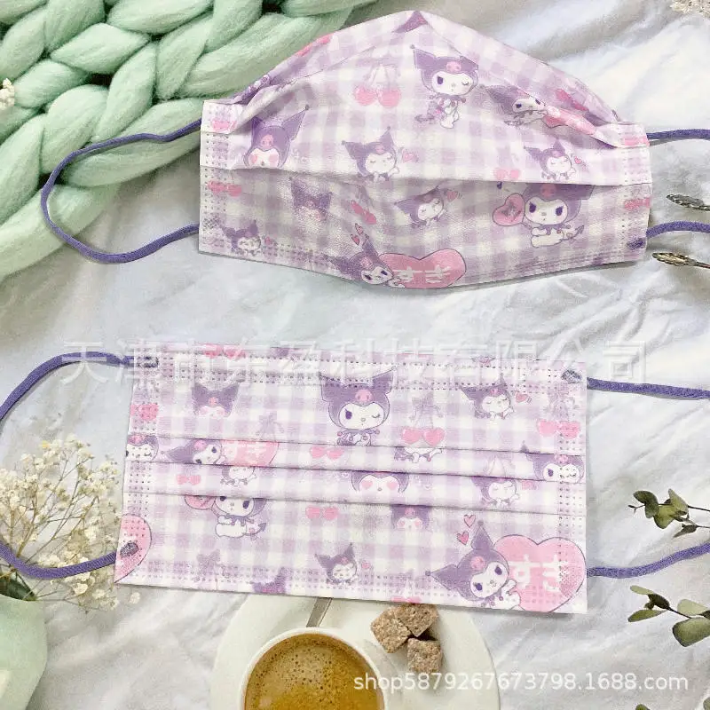 

Маска одноразовая 3-слойная с рисунком сердец, 50 шт.