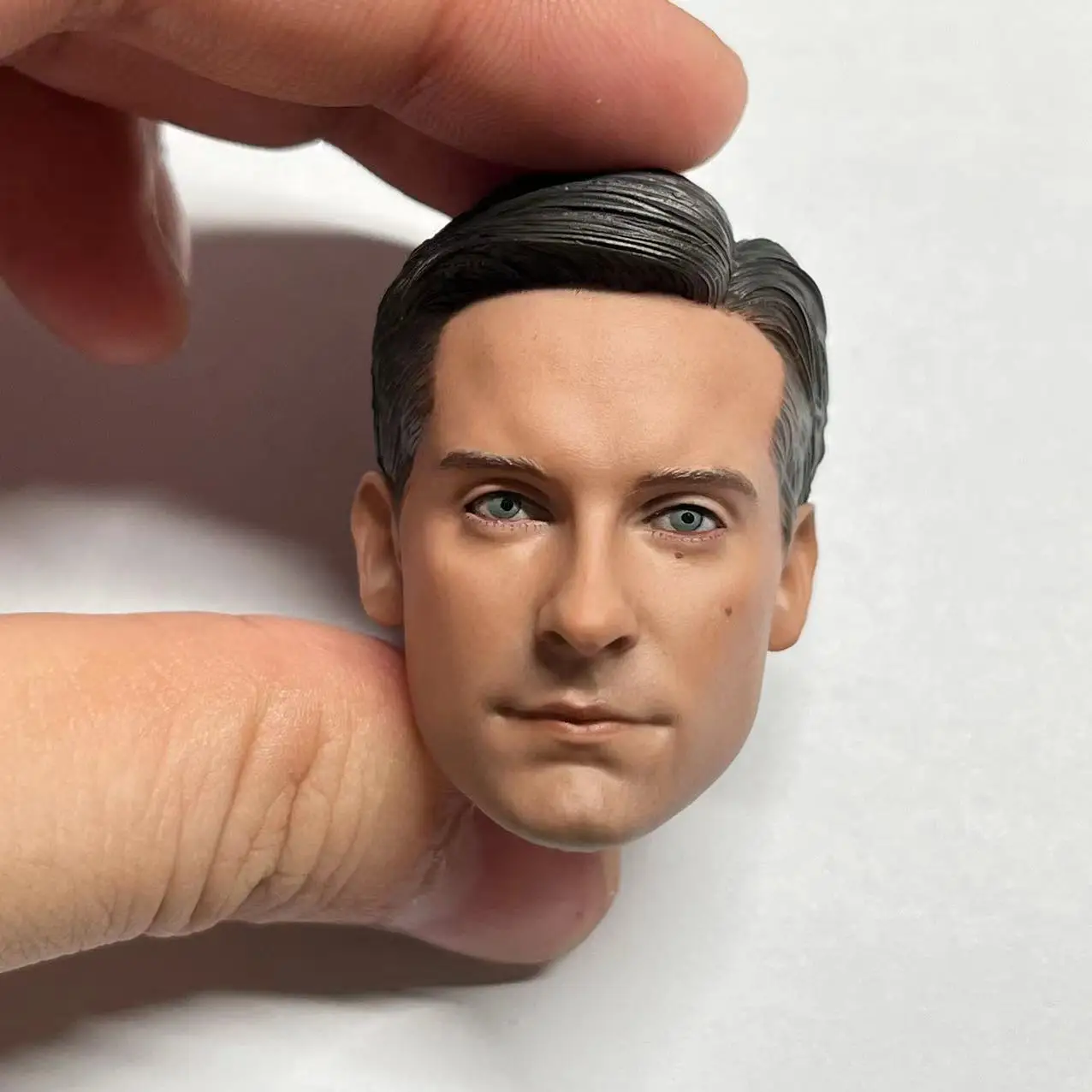 

Tobey Maguire 1/6 Scale Male Head Carving Actor Short Neck Amine Toys Model For 12" Soldier Action Figure Body Hobbies Toys
