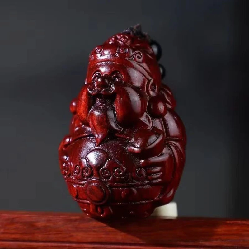 

Lobular Красное сандаловое дерево ручной работы резьба по дереву приносит богатство Бог богатства ручной декор дзен подвесное украшение для автомобиля