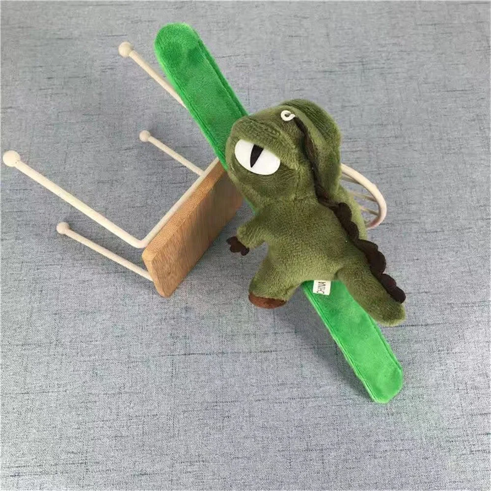 Плюшевый ремень с динозавром