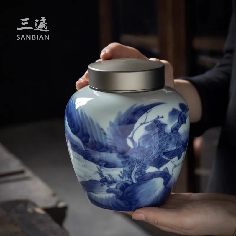 Ручная нарисованная синяя и белая фарфоровая банка 1 фунт в крышке керамическая
