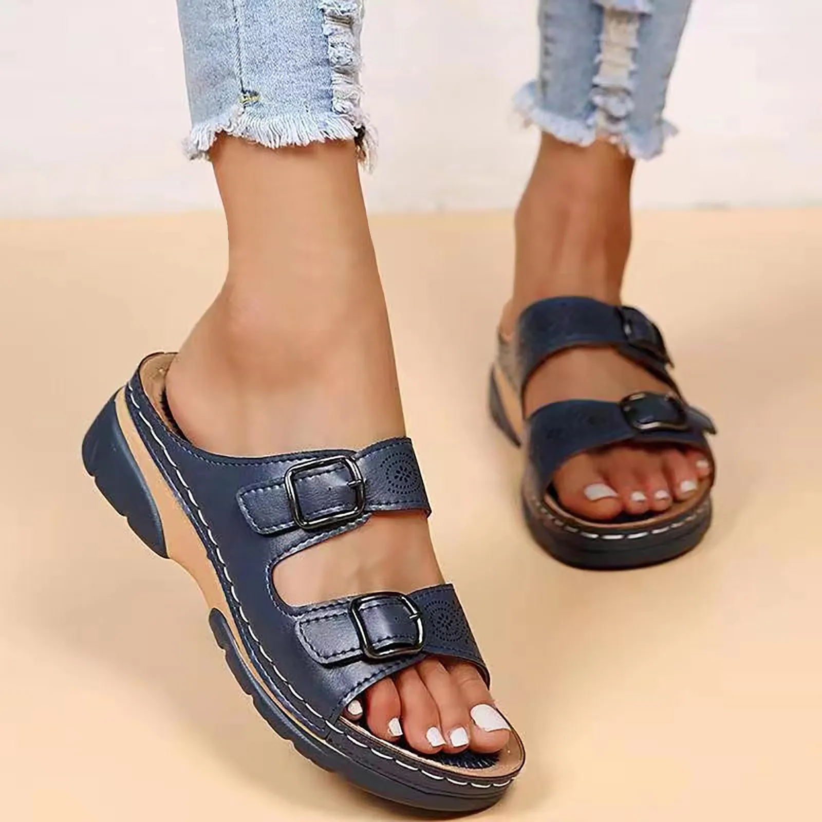 

Женские босоножки на танкетке, повседневные Нескользящие сандалии из искусственной кожи на платформе, с открытым носком, с двойной пряжкой, в богемном стиле, лето 2023