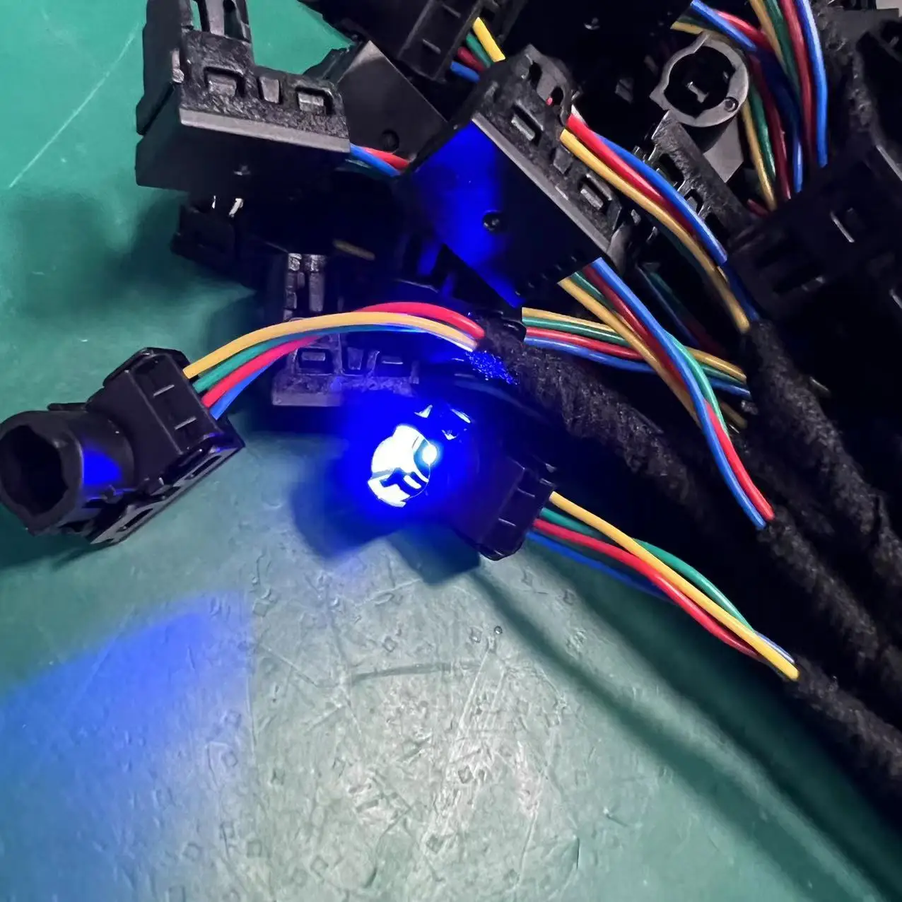 3/12/64 цветов окружающей яркости для Mercedes Benz W205 GLC X253 W117 W176 X156 W177 класс 5V автомобильная лампа для бокса хранения 3/12/64 цветов окружающей яркости для Mercedes Benz W205 GLC X253 W117 W176 X156 W177 класс 5V автомобильная лампа для бокса хранения