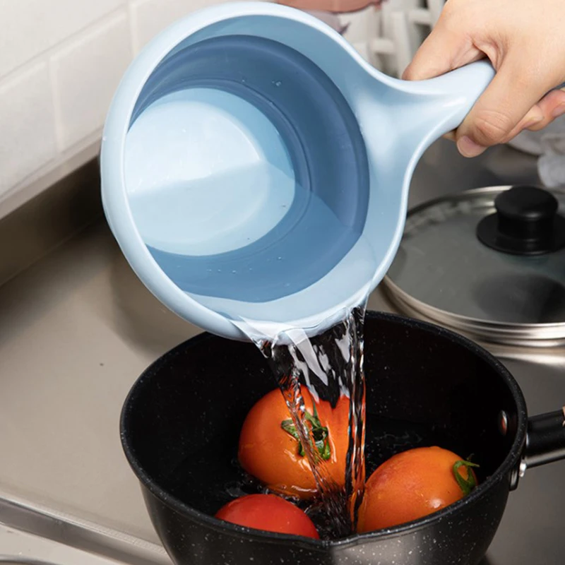 

Многофункциональная Складная ложка для воды, ручка для чашки, кухонный инструмент для ванны, бытовая ложка для мытья фруктов и овощей