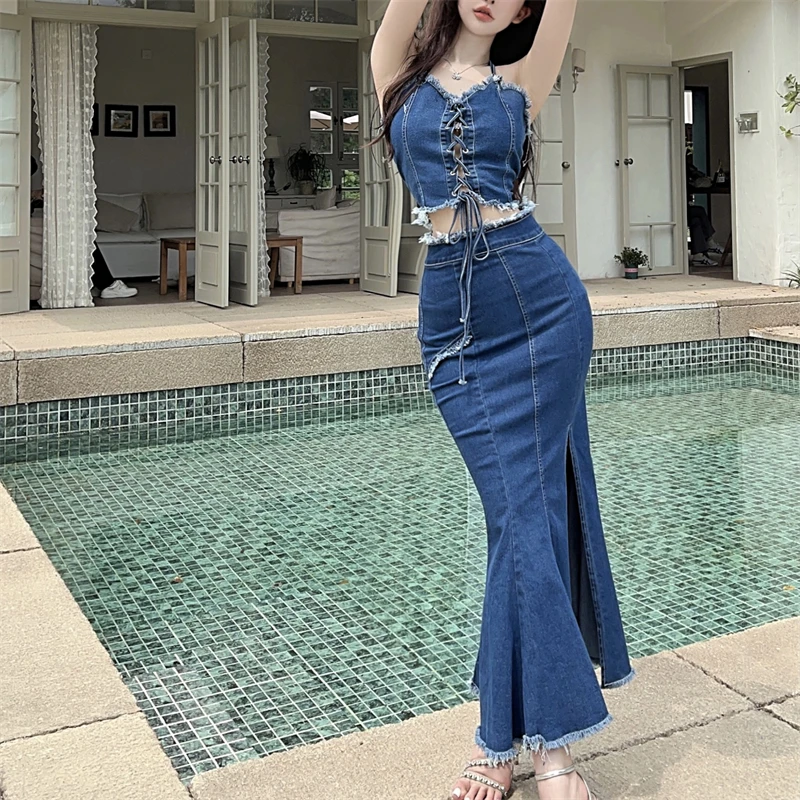 

Women's Vintage Strap Tank Top + High Waist Split Fishtail Denim Mid Length Skirt Two Piece Set Skirt Summer Sexy Skirt Suits