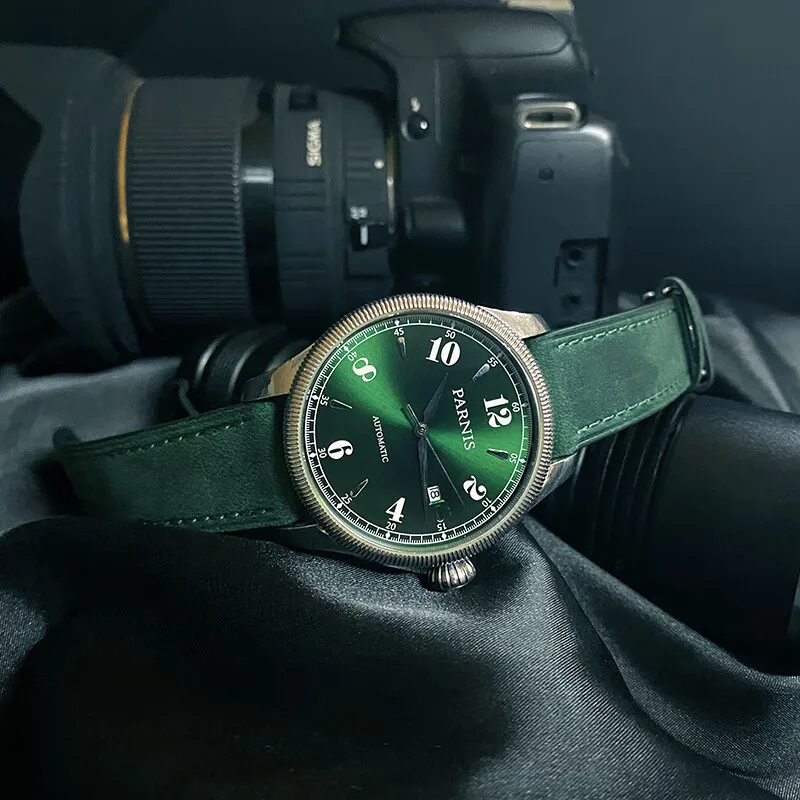 Мужские механические часы с автоподзаводом Parnis зеленые календарем и сапфировым