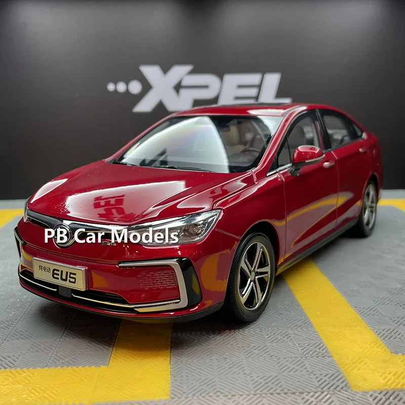 Оригинальная фабрика BAIC Beijing EU5 искусственный интеллект 1:18 имитация автомобиля