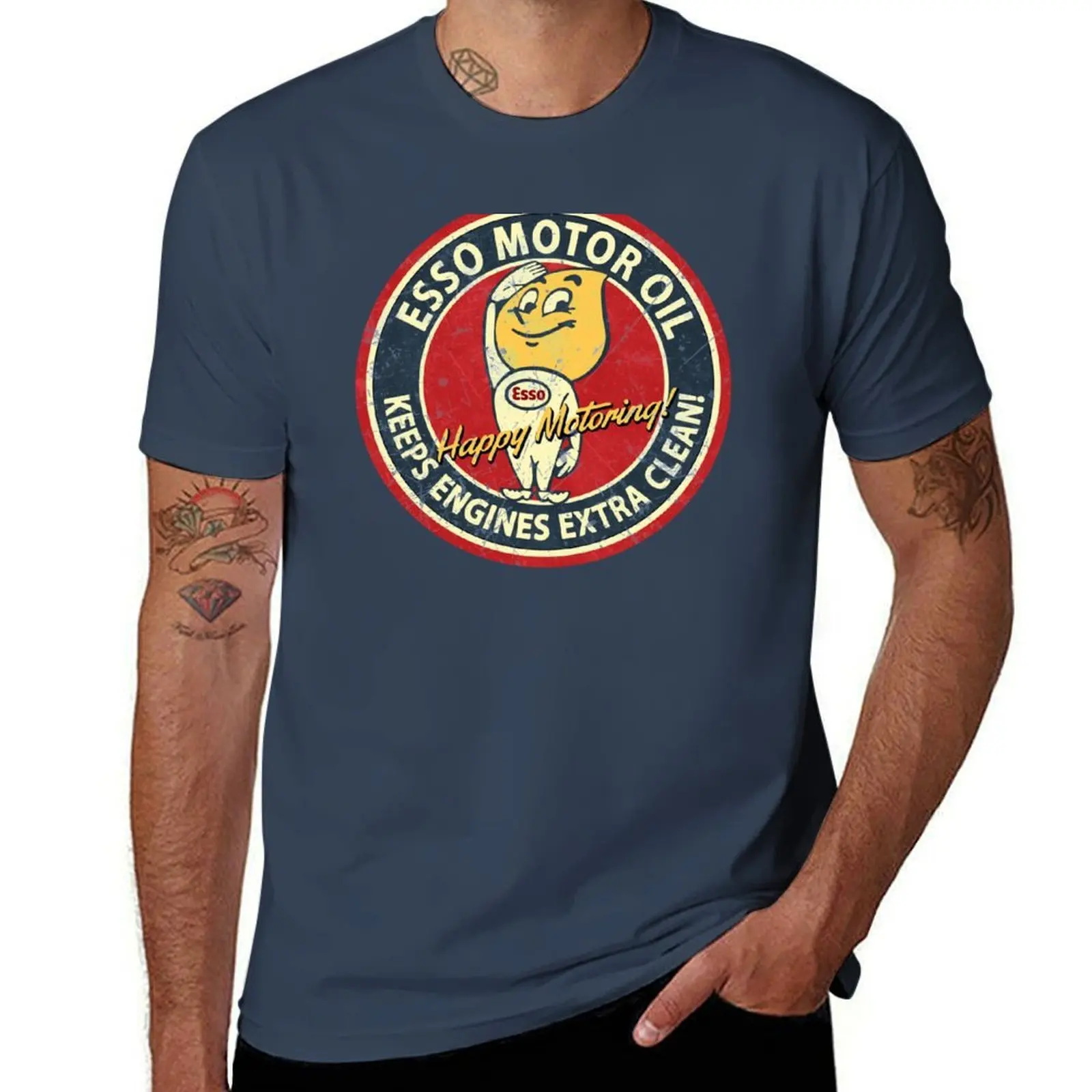 Фото Футболка Motor Oil Esso Vintage Hapy Motoring, футболка ко Дню благодарения №1