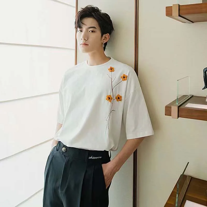 

Men's Summer Half-sleeve Male Tide Card Trend Simple Large Size Loose Men's Design Embroidered White Short-sleeved T-shirt