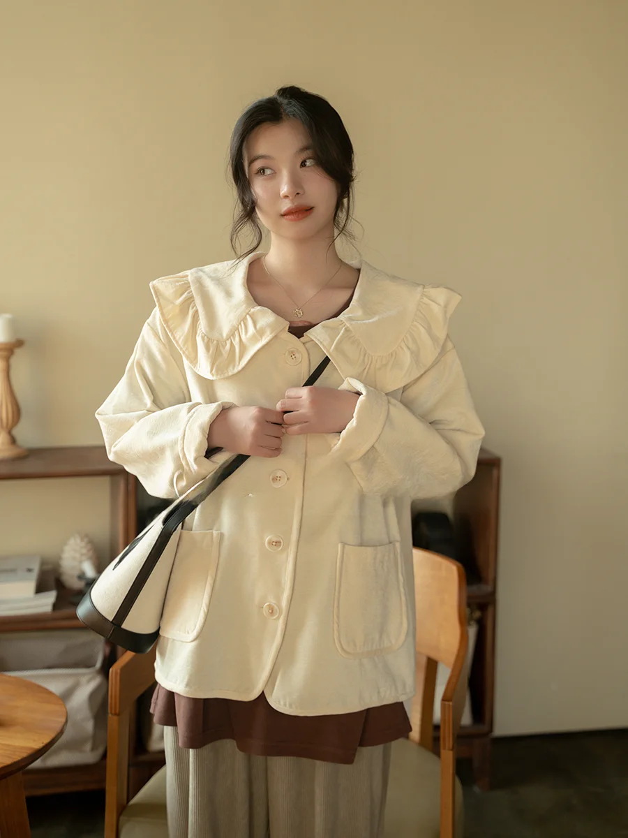 Женская элегантная верхняя одежда из синели с кукольным воротником и лунным