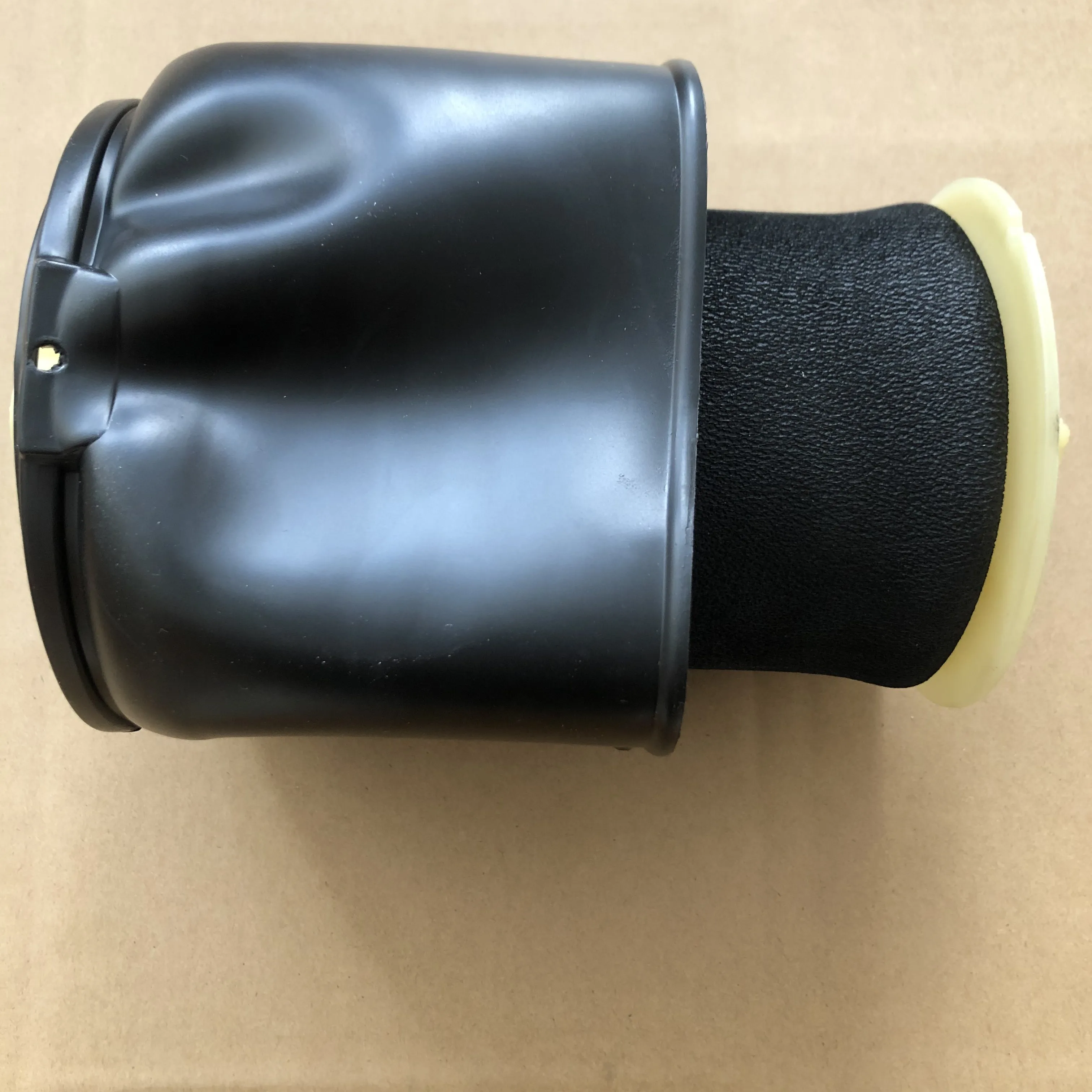 

Пневматическая подвеска 37106781828 для BMW F07 GT 530d F11 535i 550i GT xDrive -- задняя