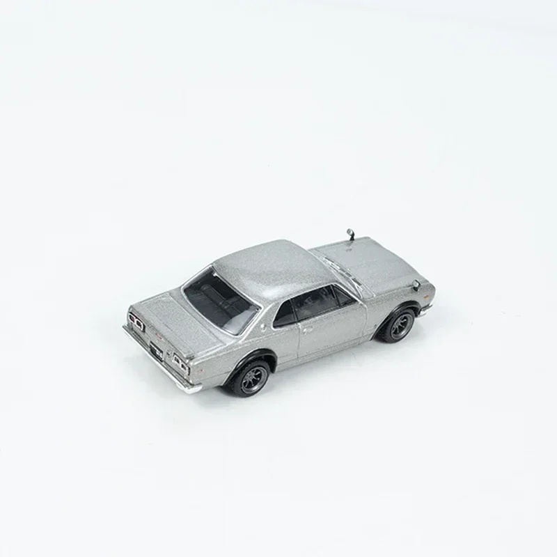Модель автомобиля Tarmac Works 1/64 Skyline 2000 GTR коллекция легковых автомобилей -